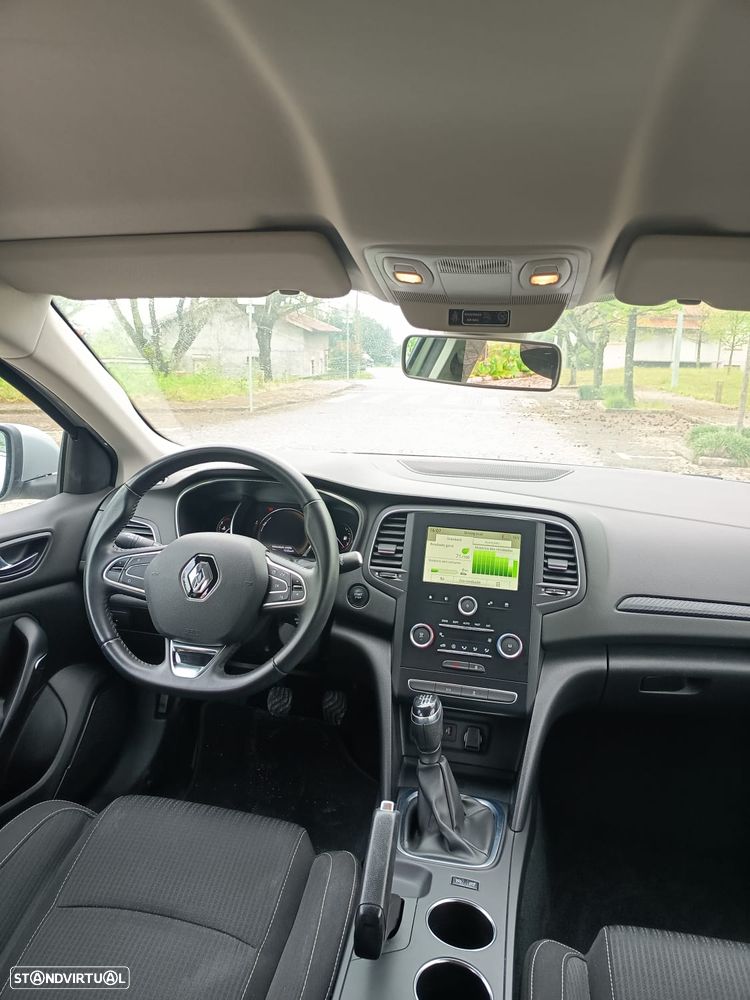 Renault Mégane 1.5 Blue dCi Zen - 11