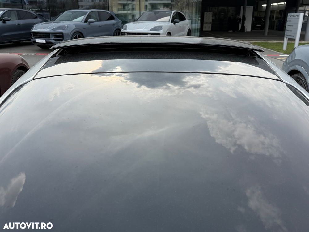 Porsche 911 - 9