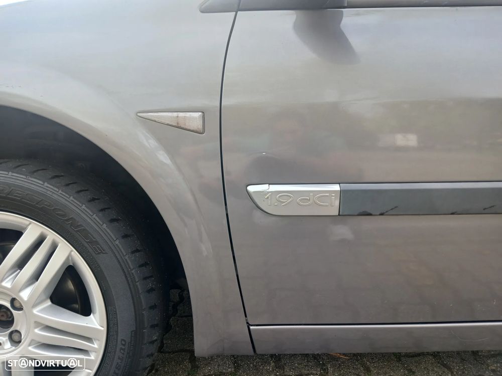 Renault Mégane Break 1.9 dCi C Dynamique - 10