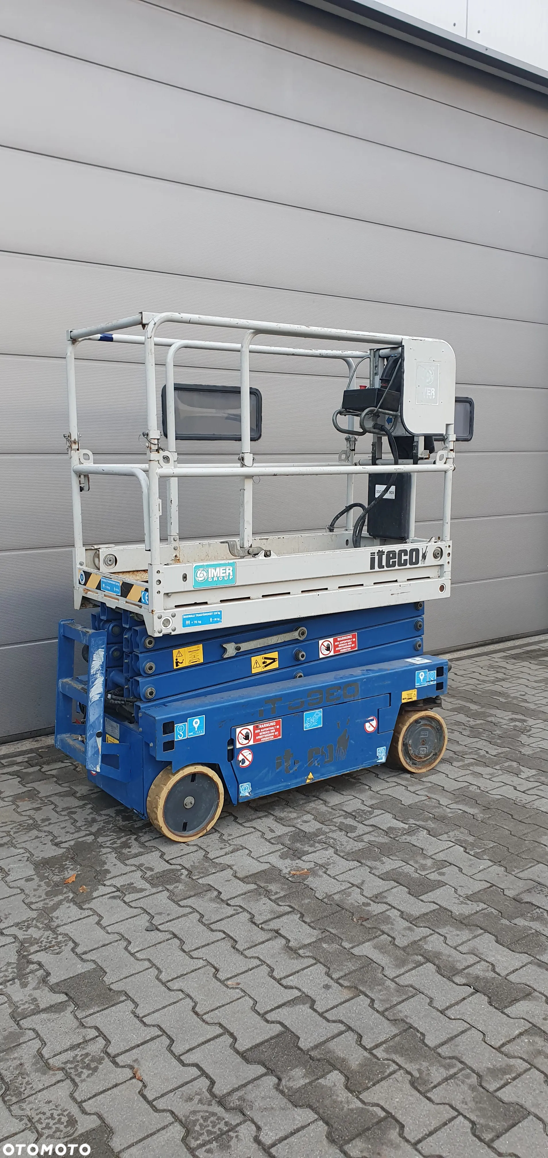 JLG IMER ITECO IT 5980 7,80m Podnośnik nożycowy zwyżka nożycówka elektryczny podest ruchomy zwyżka podnośnik koszowy samojezdny IMER ITECO IT 5980 zwyżka na białych niebrudzących kołach jak GENIE 1932 JLG 1930 SKYJACK HAULOTTE Terex TKD MEC Sinoboom Zoomlion - 7