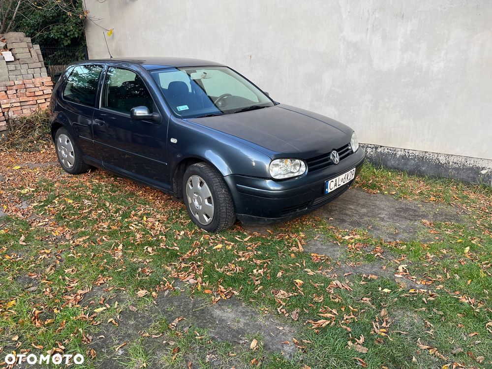Volkswagen Golf - 3