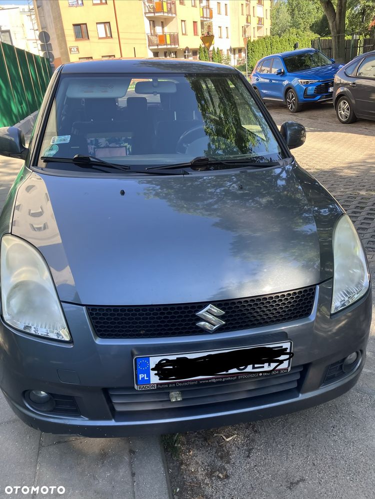 Suzuki Swift - 1