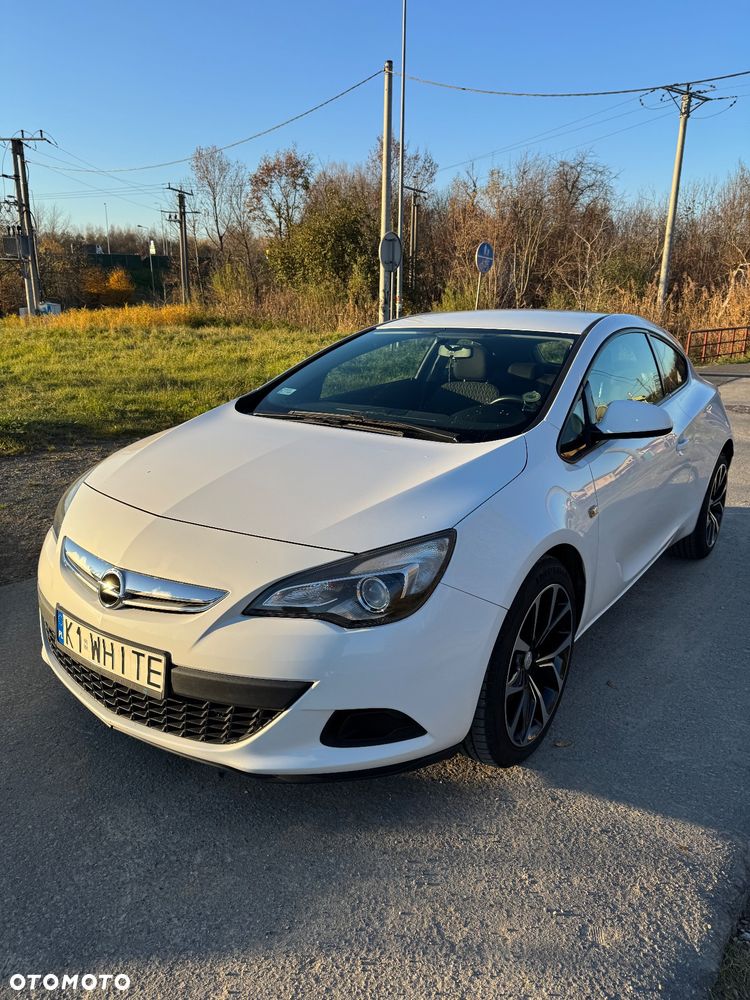 Opel Astra IV GTC 1.4 T Sport - 1