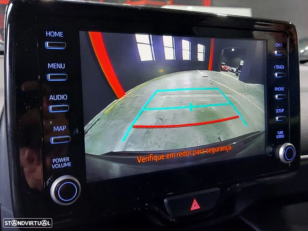 Toyota Yaris Cross 1.5 HDF Comfort - 25