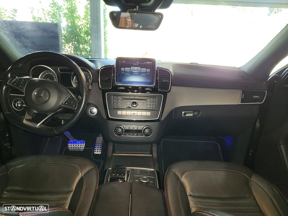 Mercedes-Benz GLE 350 d 4Matic 9G-TRONIC AMG Line - 31