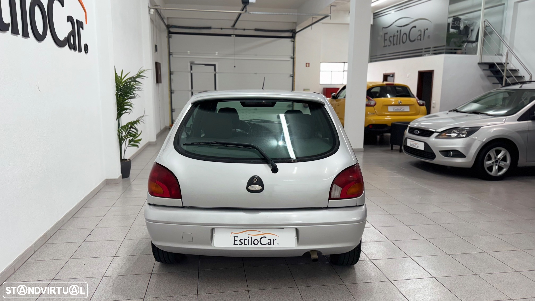 Ford Fiesta 1.25 Ghia - 17