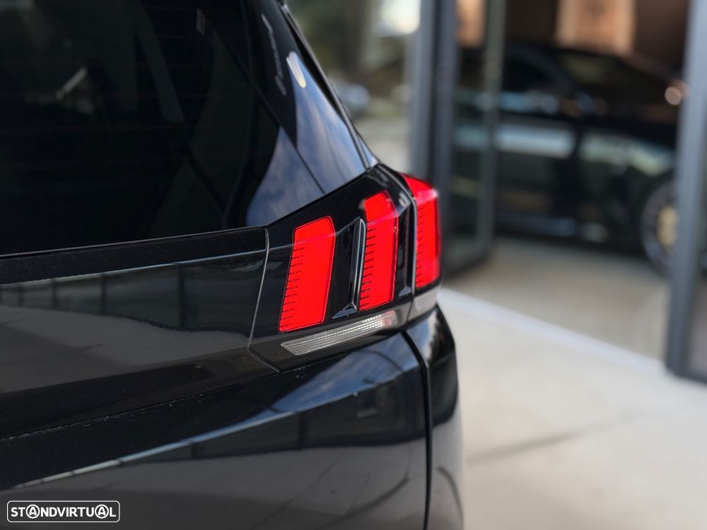 Peugeot 5008 1.5 BlueHDi Allure Pack EAT8 - 4