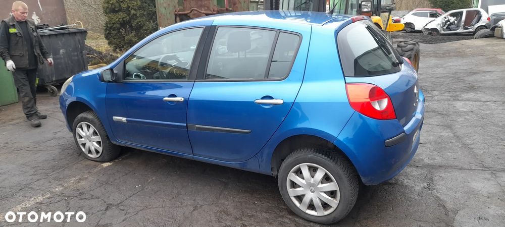 RENAULT CLIO III klapa tylna TEI45 - 2