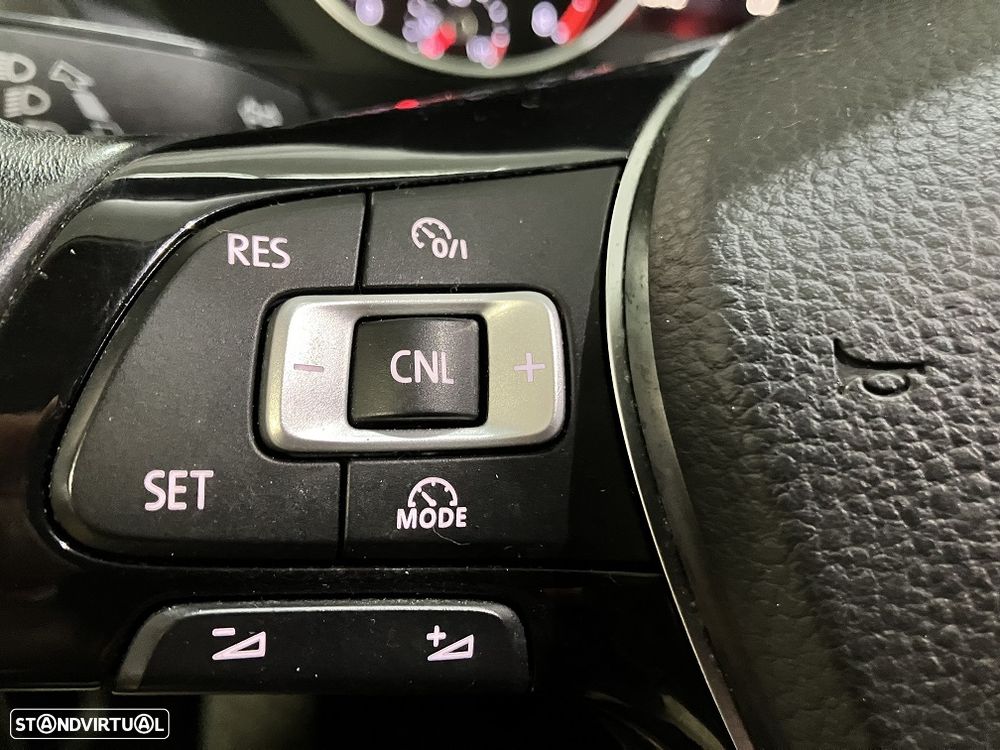 VW Tiguan 1.4 TSI Confortline - 19