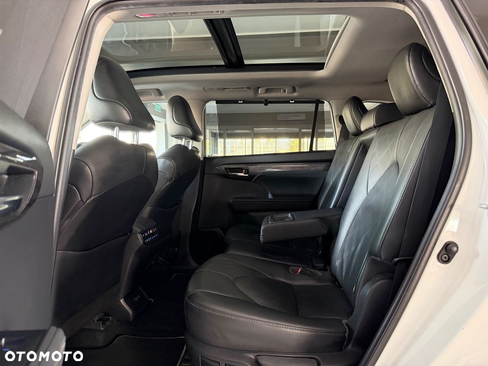 Toyota Highlander 2.5 Hybrid Executive - 35