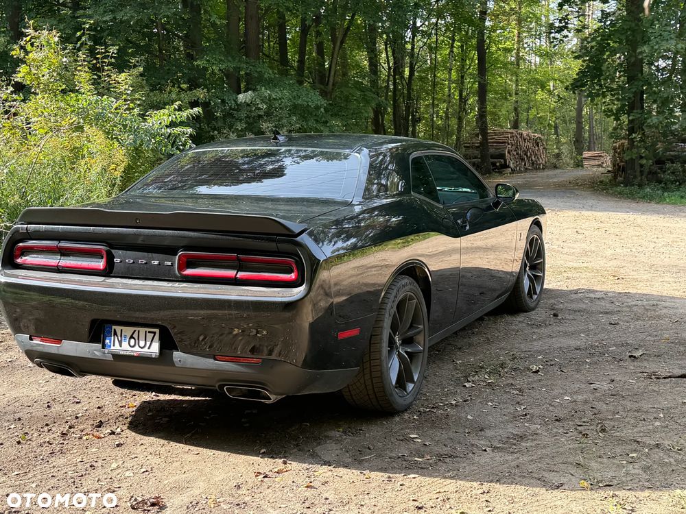 Dodge Challenger 6.4 Scat Pack - 8