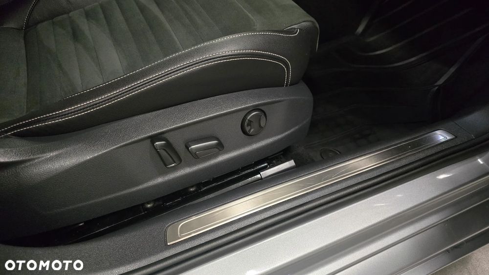 Volkswagen Passat - 16