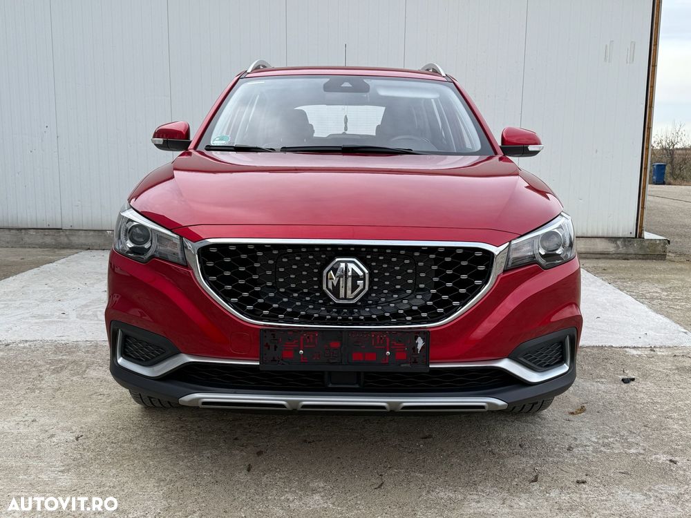 MG ZS EV Luxury - 1