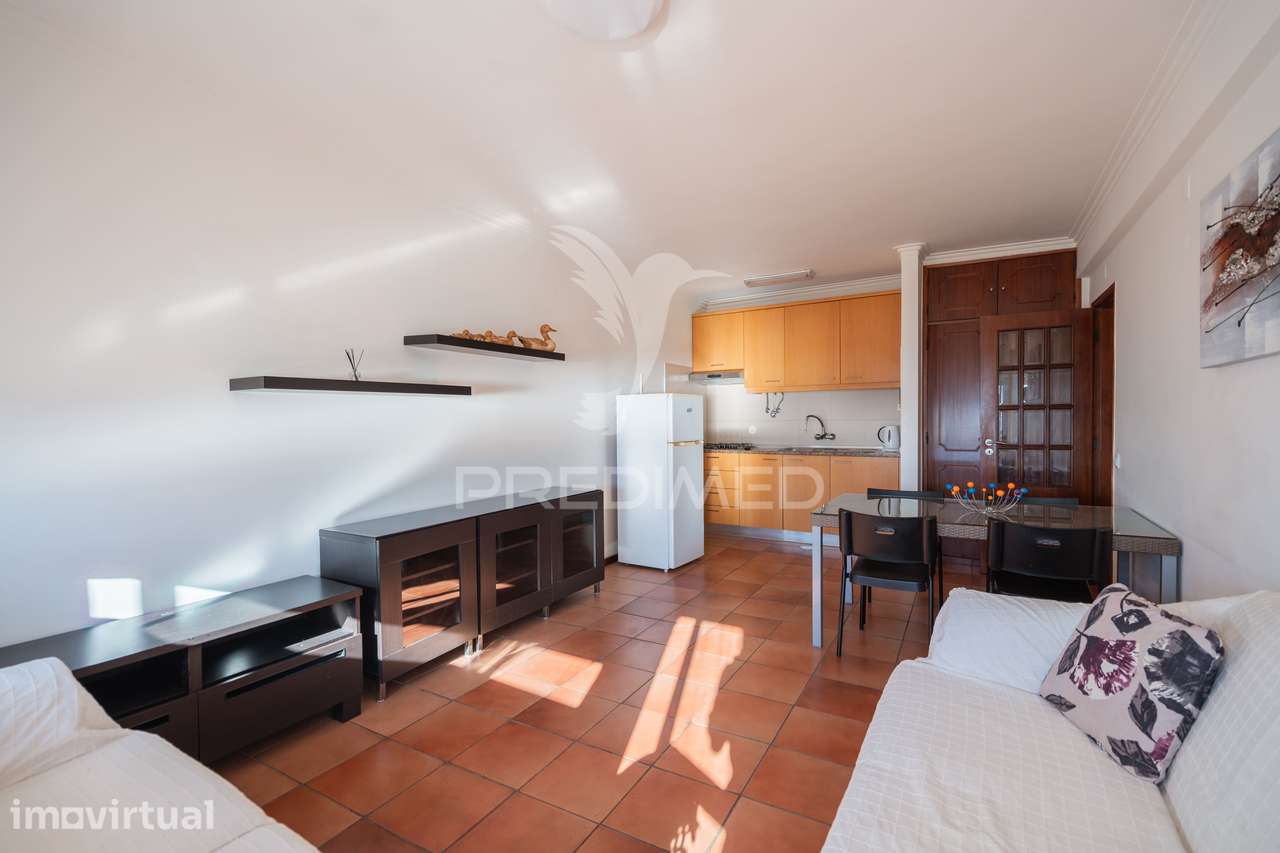 Apartamento T2 na Marginal da Nazaré - Grande imagem: 3/19