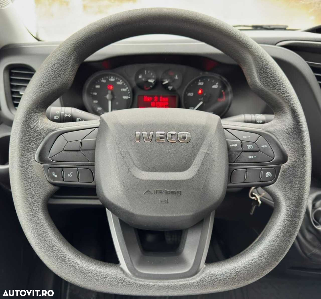Iveco DAILY CUB CU DORMITOR - 24