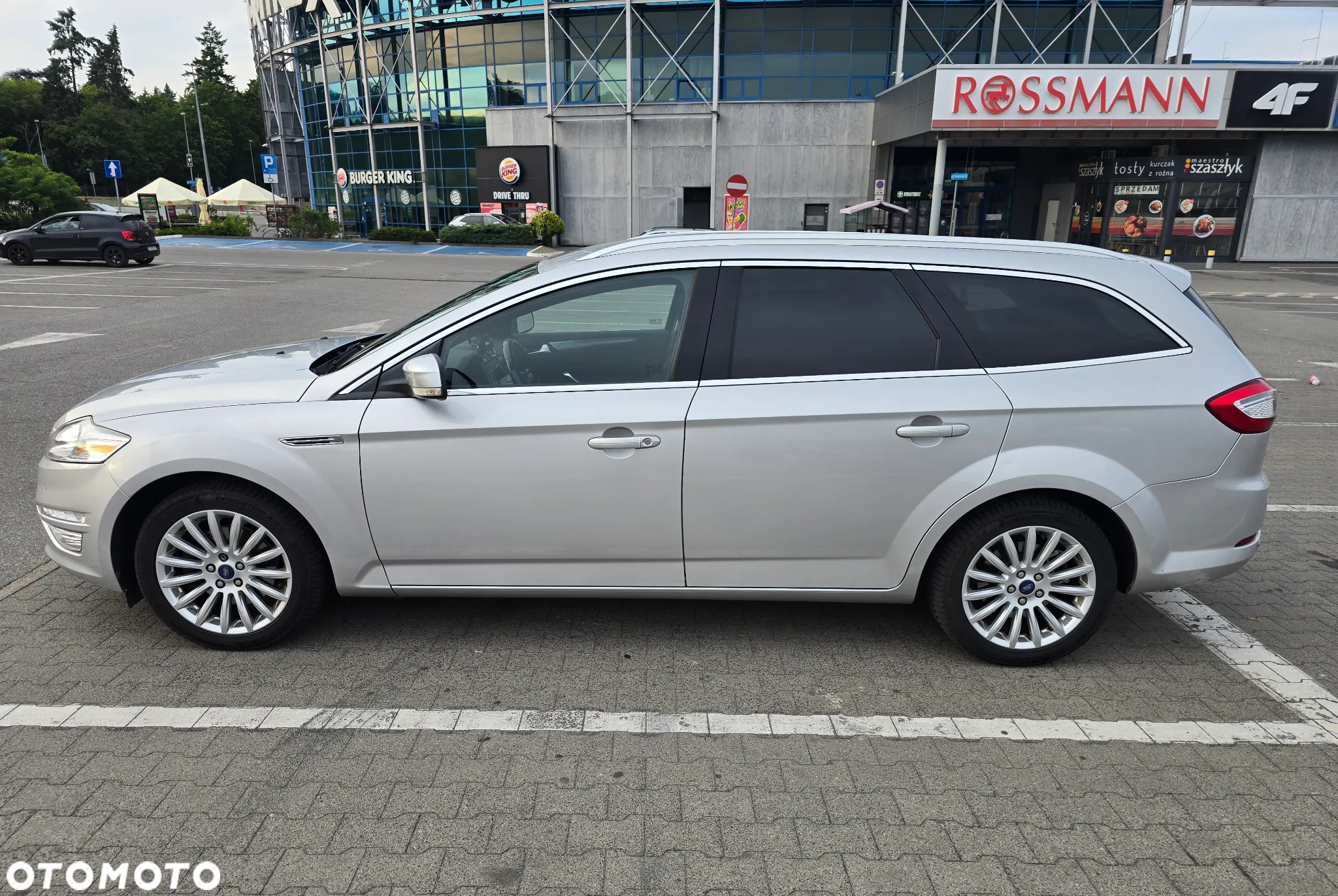 Ford Mondeo 1.6 Eco Boost Titanium - 4