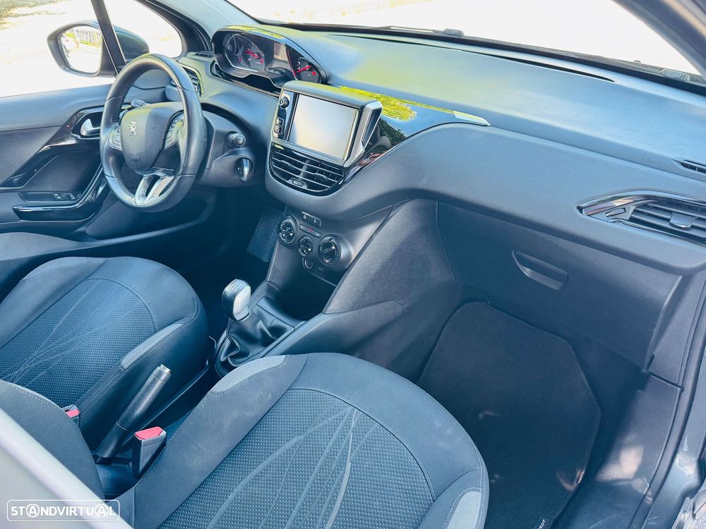 Peugeot 208 1.4 HDi - 17