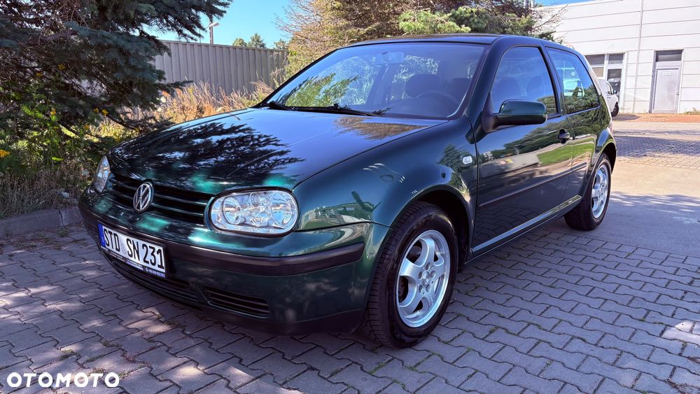 Volkswagen Golf 1.6 Comfortline - 39