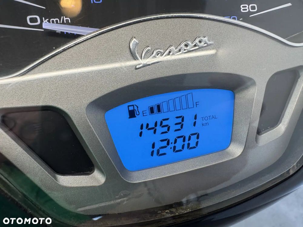 Piaggio Vespa - 30