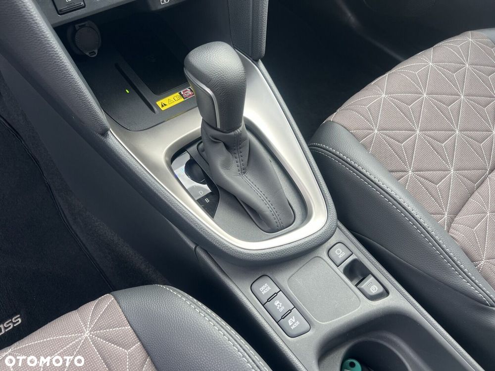 Toyota Yaris Cross Hybrid 1.5 Executive - 21