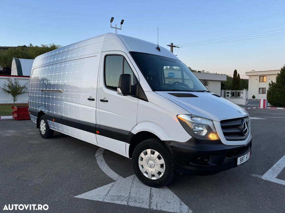 Mercedes-Benz Sprinter - 13