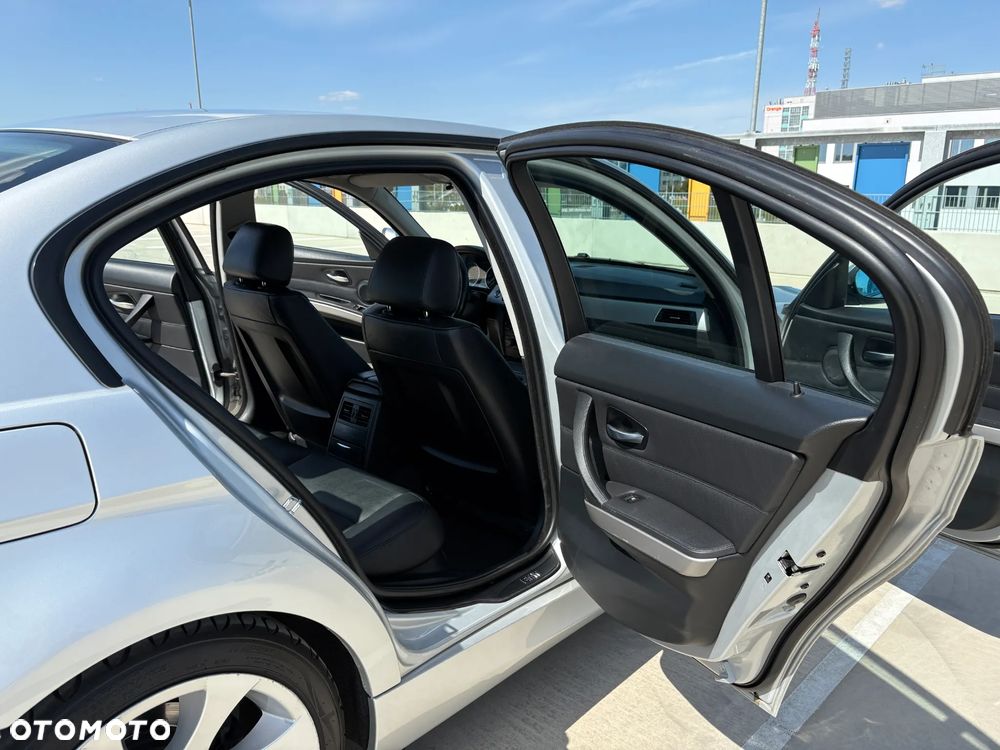 BMW Seria 3 320d - 20