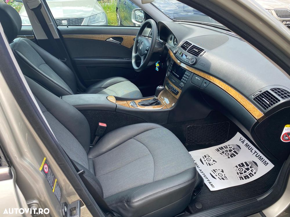 Mercedes-Benz E - 10