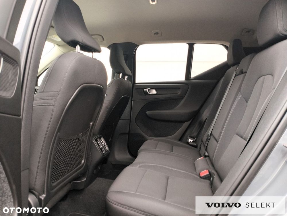 Volvo XC 40 - 18