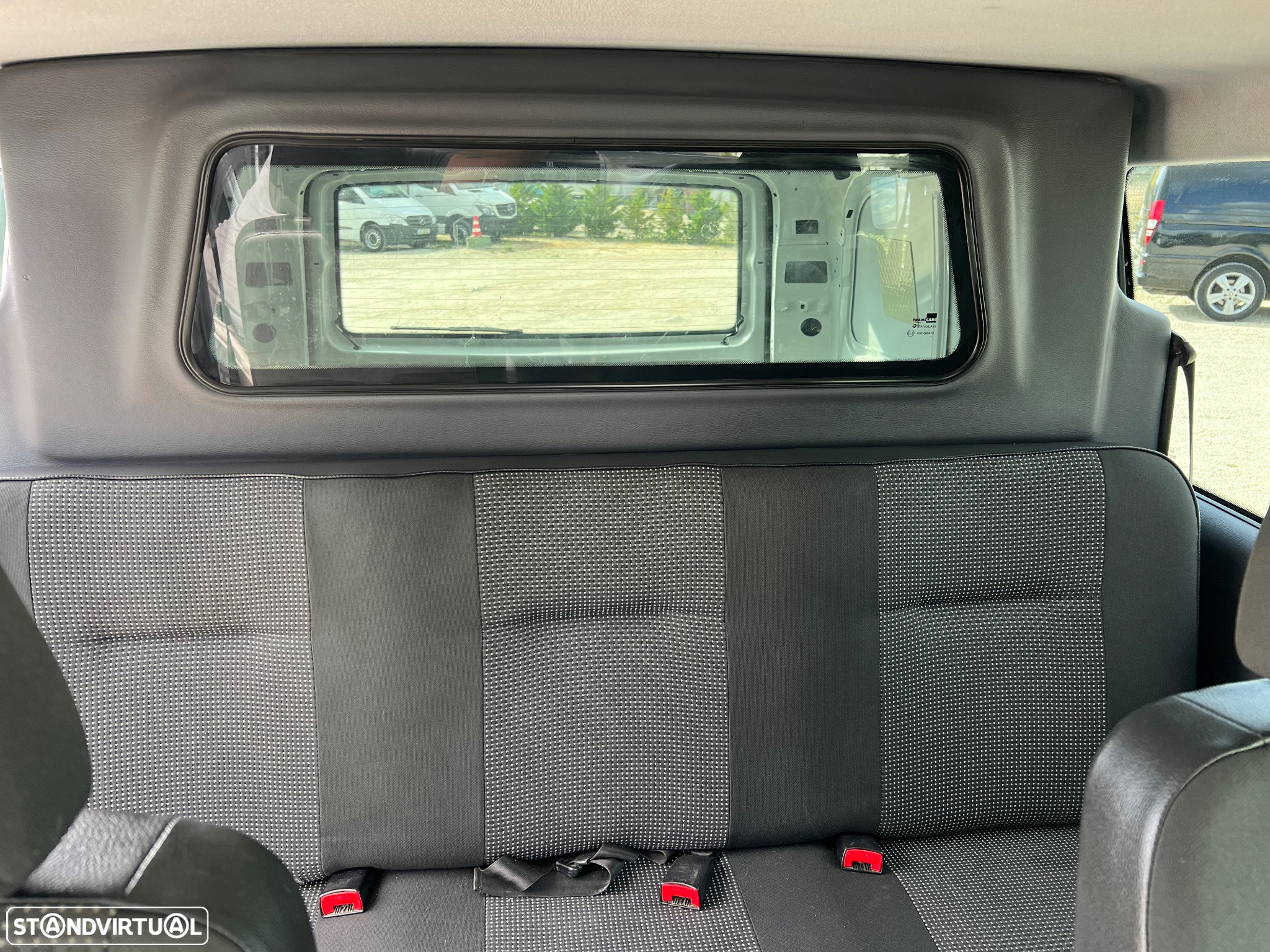 Mercedes-Benz Vito long 5-6 lugares - 15