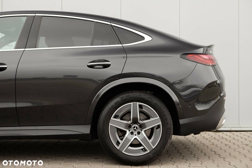Mercedes-Benz GLC - 14