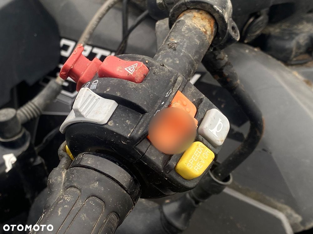 Polaris Sportsman - 12