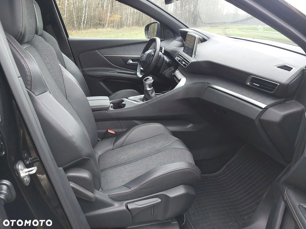 Peugeot 3008 - 25