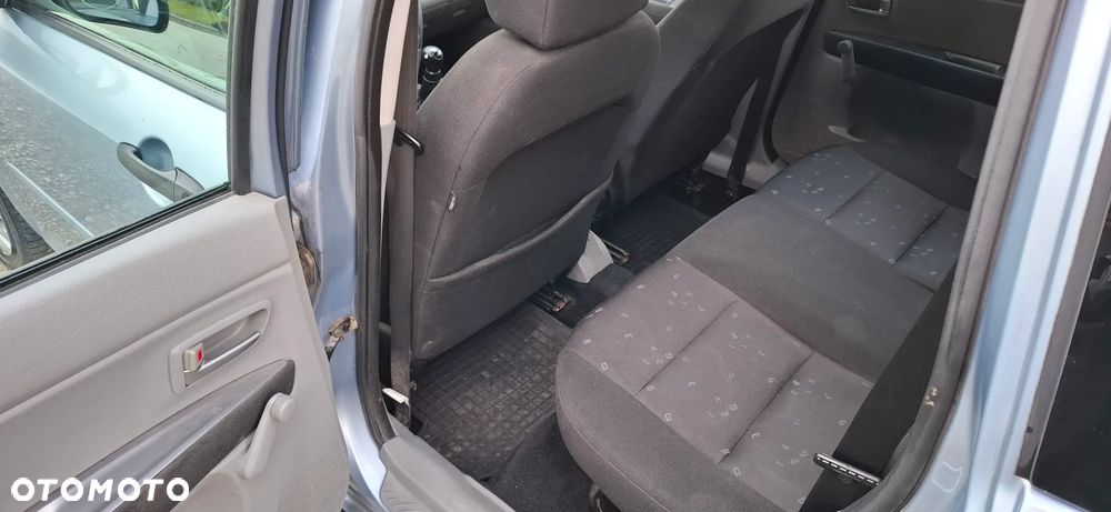 Mazda 2 - 11