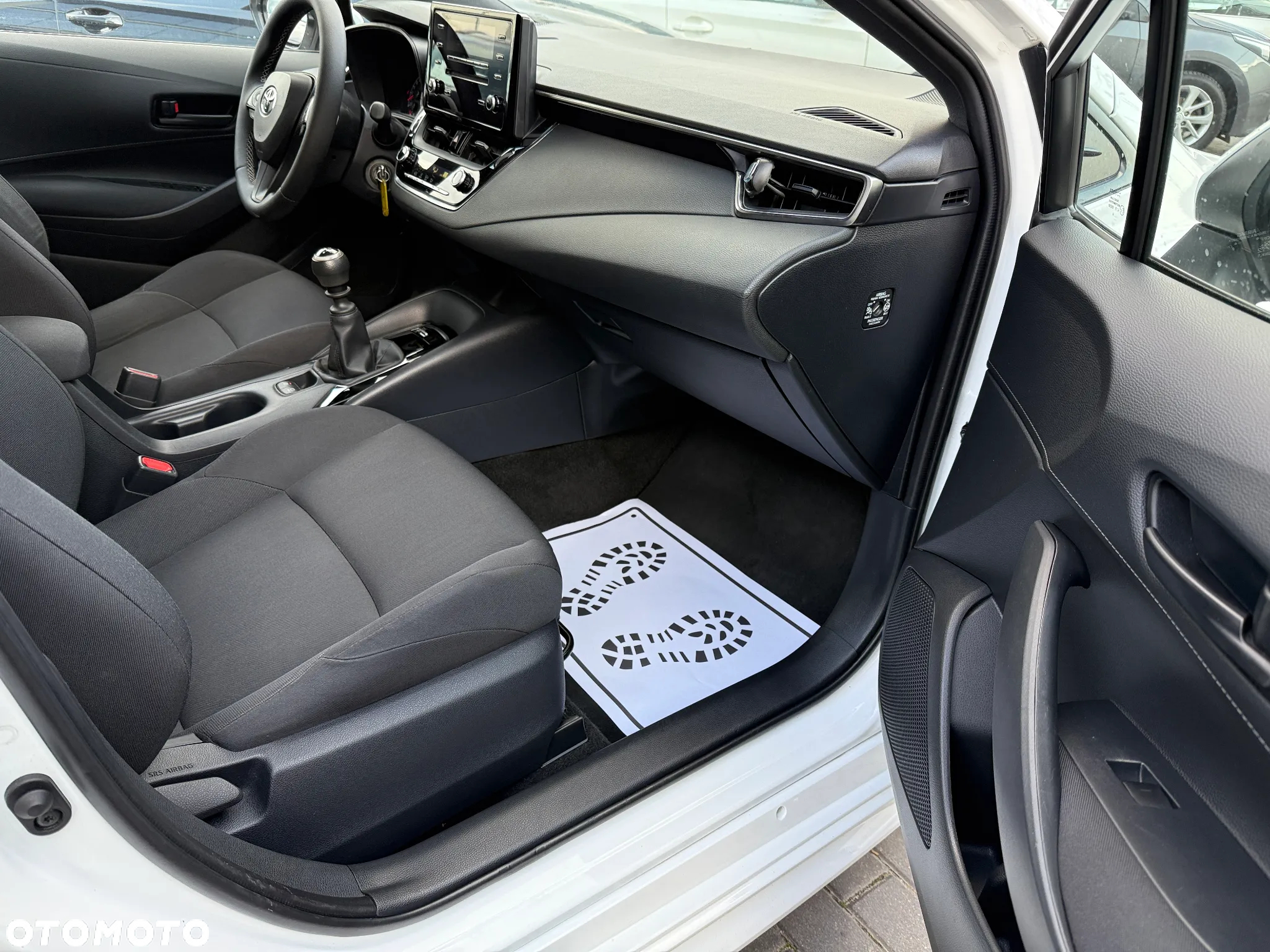 Toyota Corolla 1.2 T Active - 12