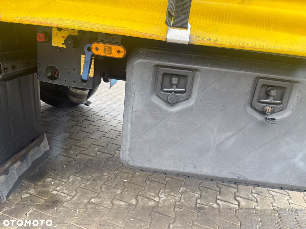 Schmitz Cargobull S01 - 11
