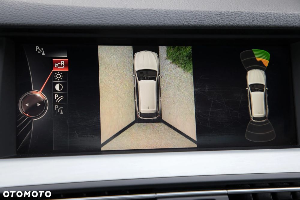 BMW Seria 5 535d xDrive Sport-Aut Luxury Line - 39
