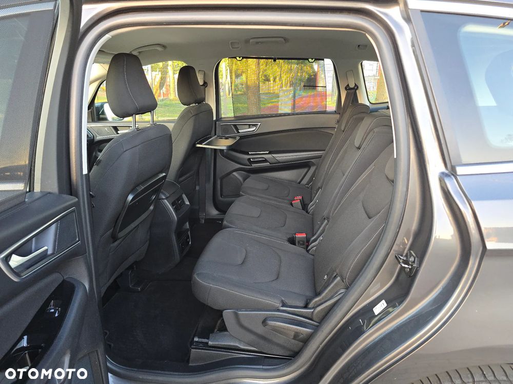 Ford S-Max - 16
