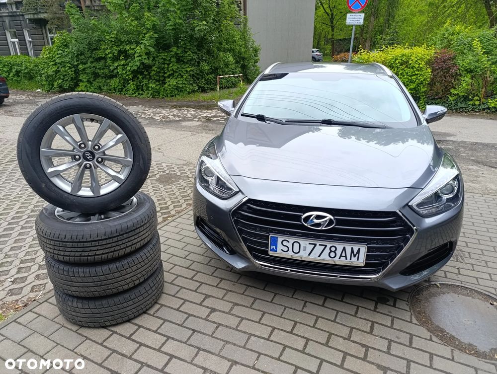 Hyundai i40 Kombi blue 1.7 CRDi DCT Trend - 40