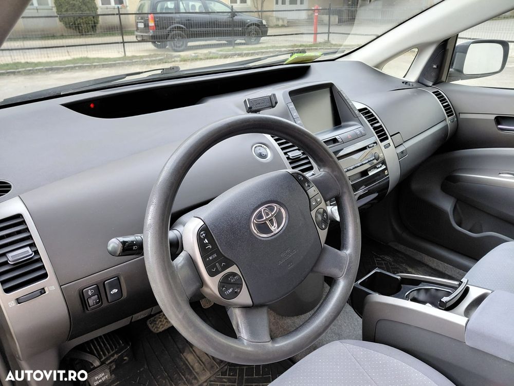 Toyota Prius - 6