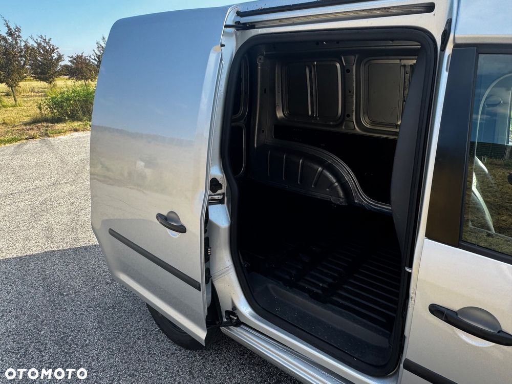 Volkswagen Caddy - 11
