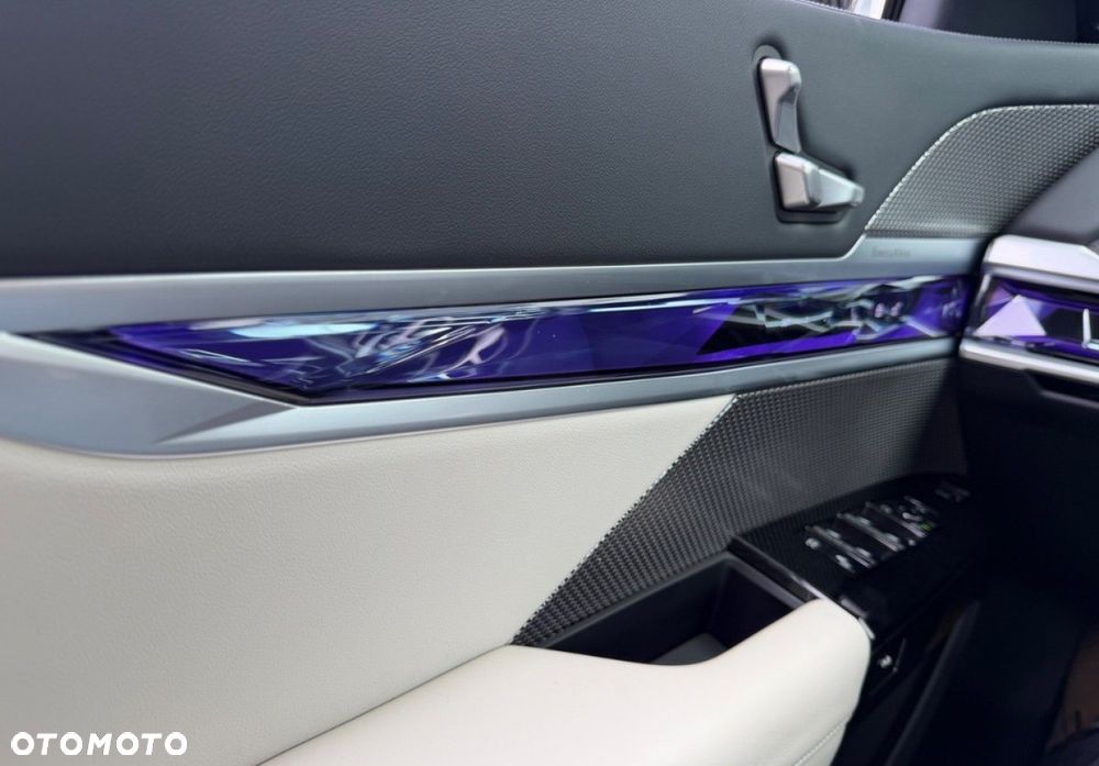 BMW Seria 7 - 40