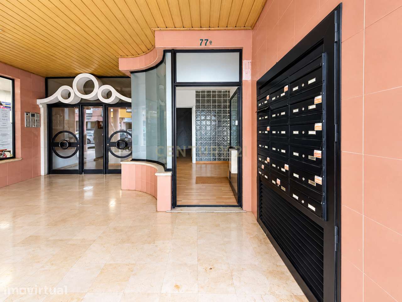 Estabelecimento Comercial | Fonte Luminosa | Caldas da Rainha - Grande imagem: 2/10