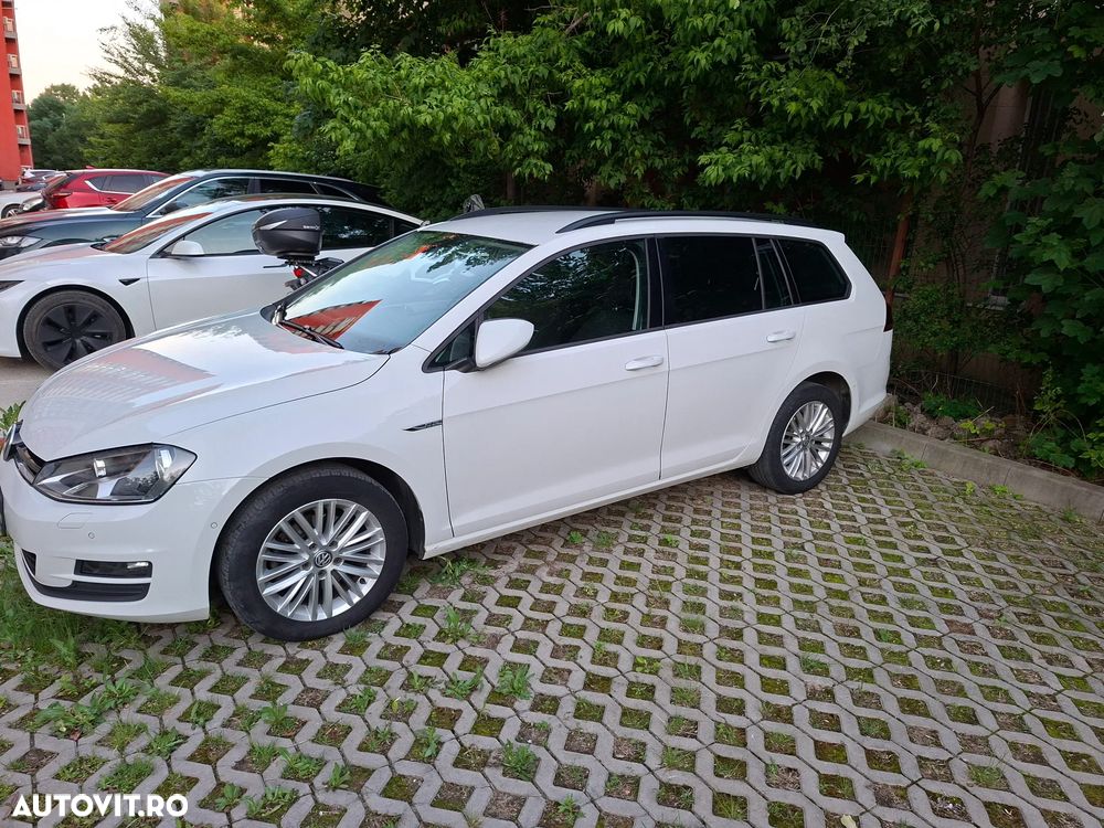 Volkswagen Golf 2.0 TDI BlueMotion Technology Edition - 3