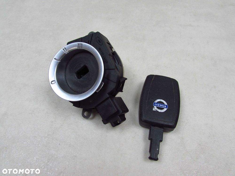 VOLVO C30 S40 V50 C70 STACYJKA KLUCZYK 31300585 04-13 - 5