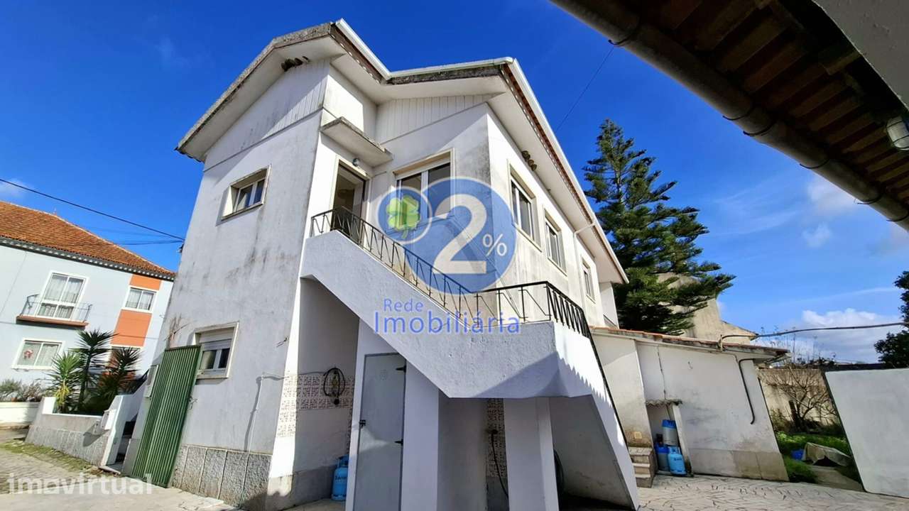 Apartamento T5 Duplex com Logradouro - Pousos - Grande imagem: 5/55
