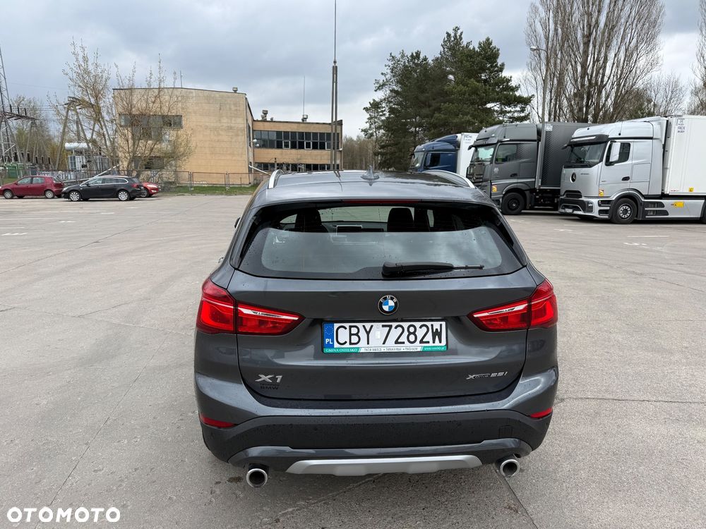 BMW X1 xDrive25i xLine sport - 4