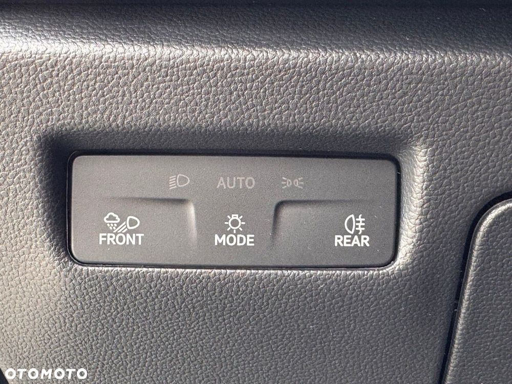 Skoda Superb 1.5 TSI L&K DSG - 17