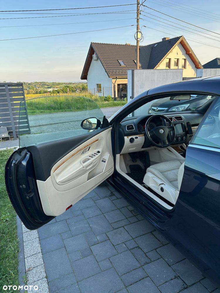 Volkswagen Eos - 11