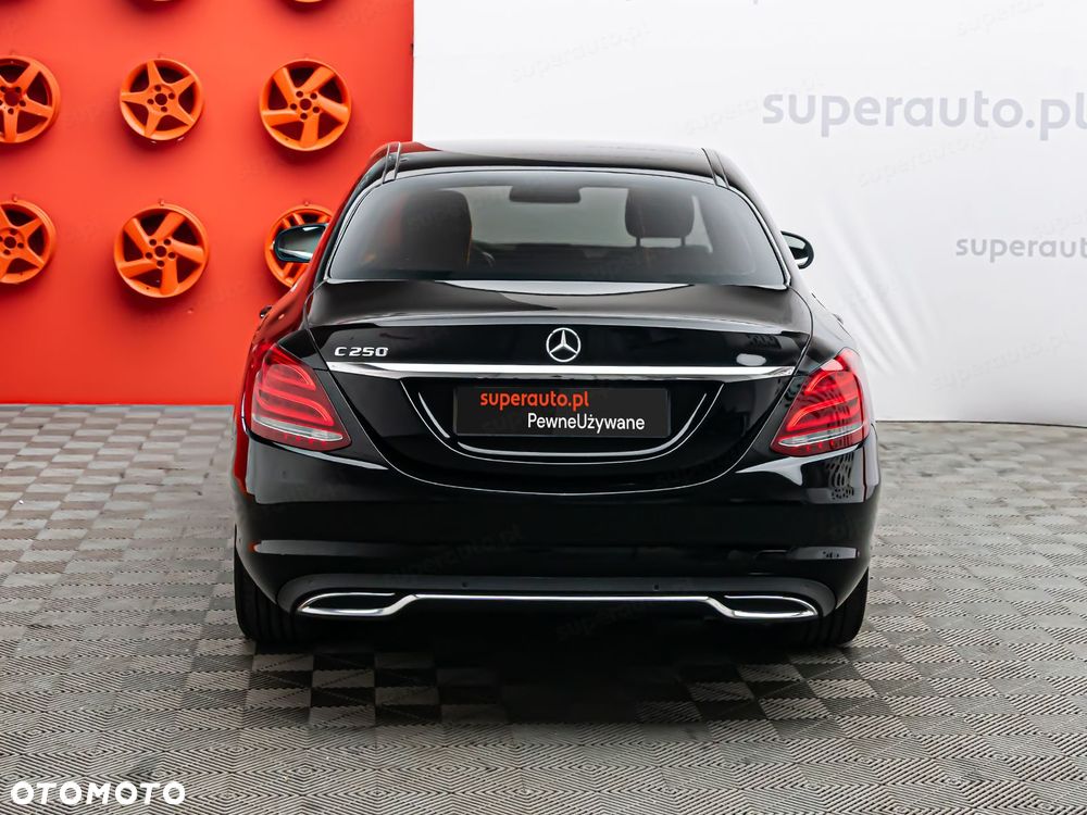 Mercedes-Benz C-Class 2017 photo 5