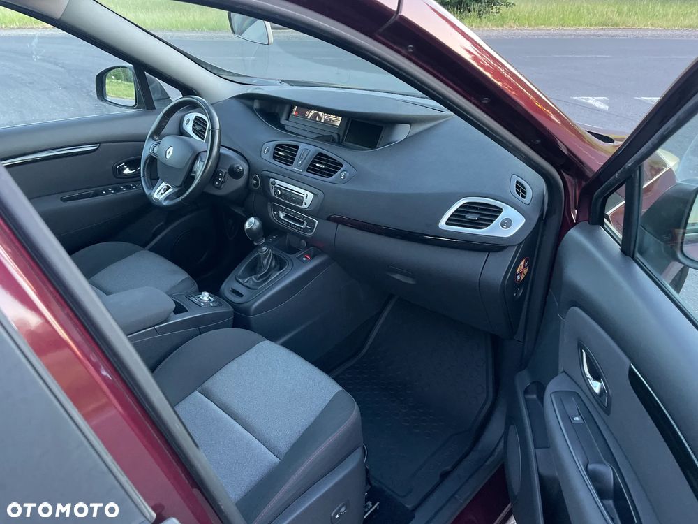 Renault Scenic 1.4 16V TCE Privilege - 10